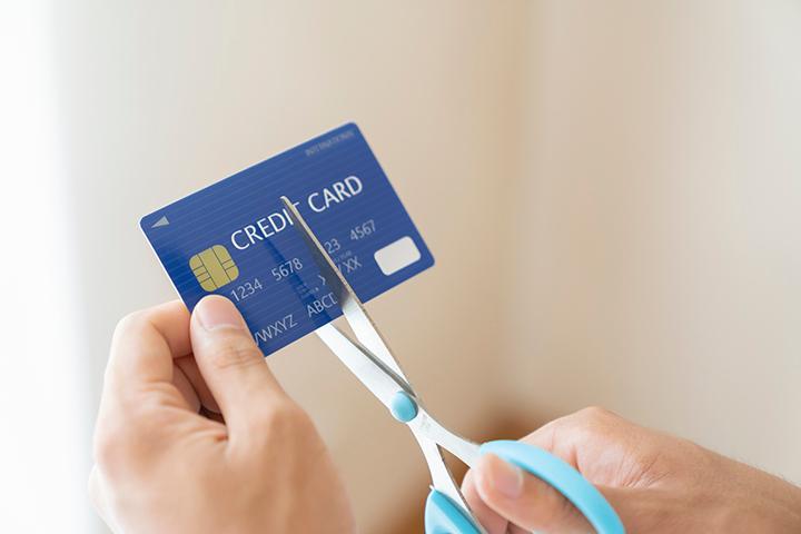 クレジットカード解約時のポイントとは？やめるカードを選ぶ際の基準